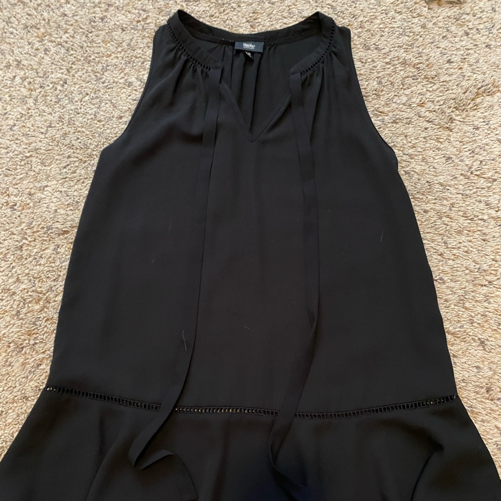 Sleeveless, flowy blouse (black): Size XS